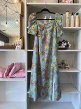 Load image into Gallery viewer, Thrifted Summer Dress
