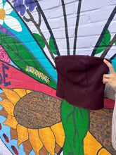 Load image into Gallery viewer, Medium Strapless Purple Top

